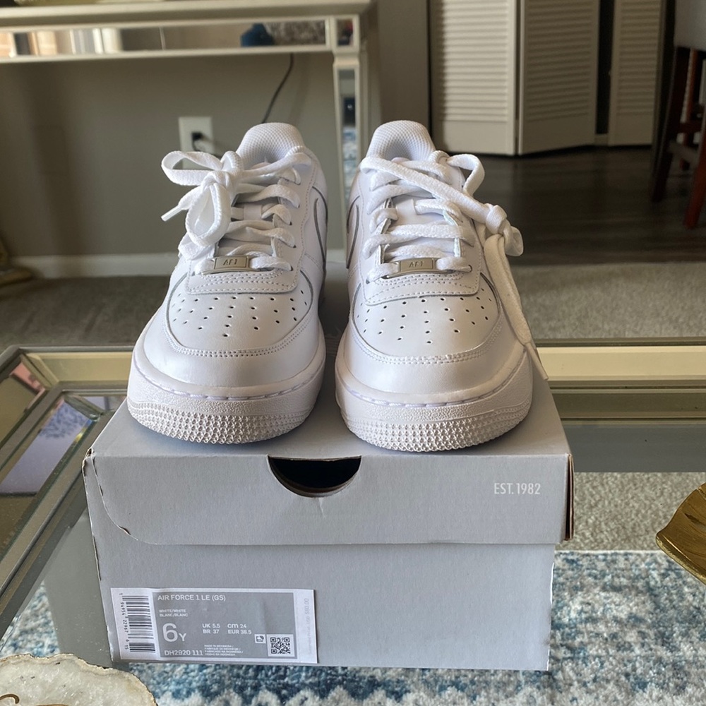 Air Force 1 white on white